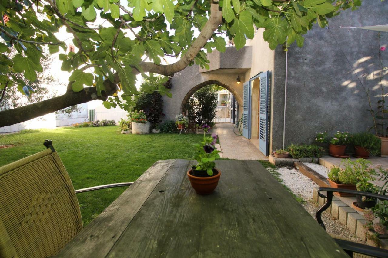 Apartment Olive Garden プナト エクステリア 写真